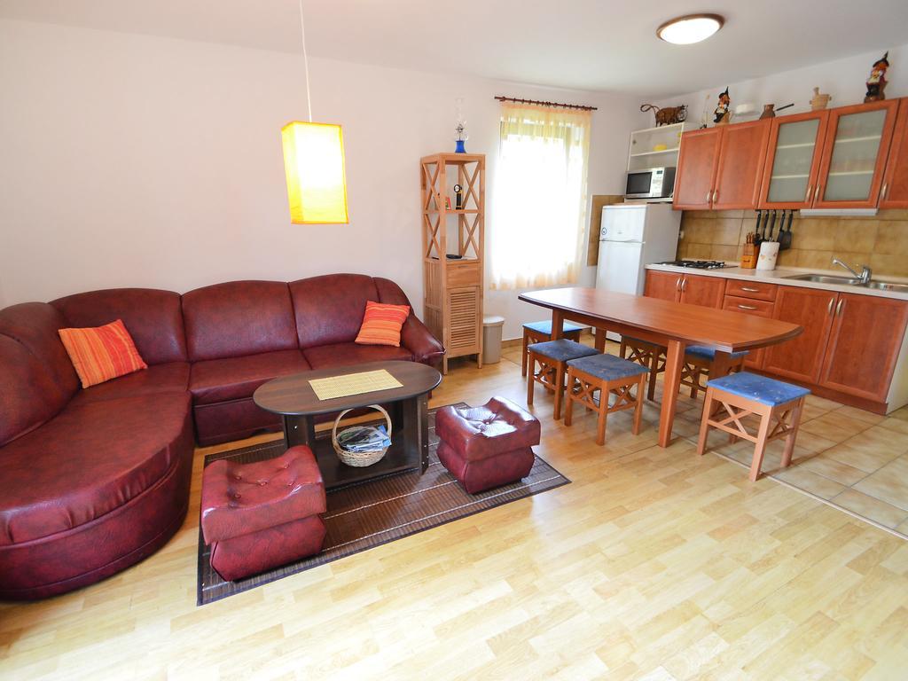 Holiday Home Coprnicka Hisa Skrad Bagian luar foto