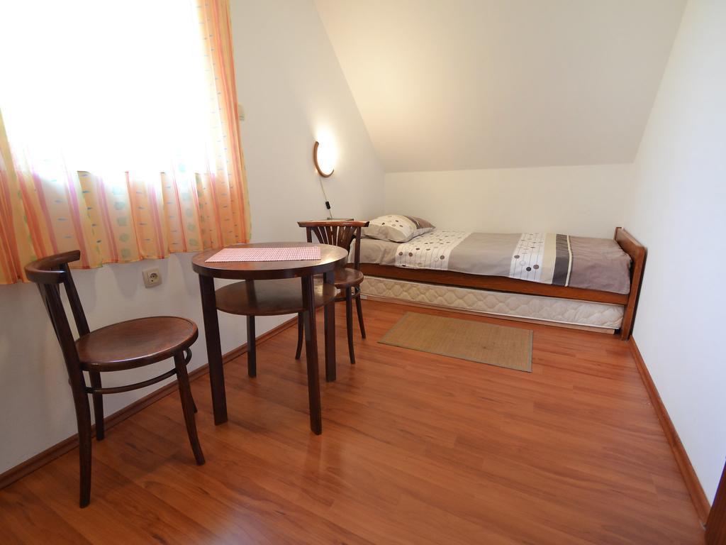 Holiday Home Coprnicka Hisa Skrad Bagian luar foto